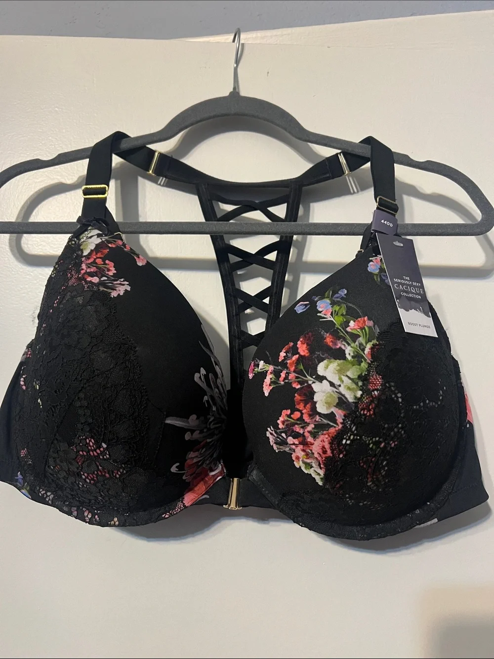 Cacique Black Floral Lace Front-Close Bra with Crisscross Back NWT size 44DD